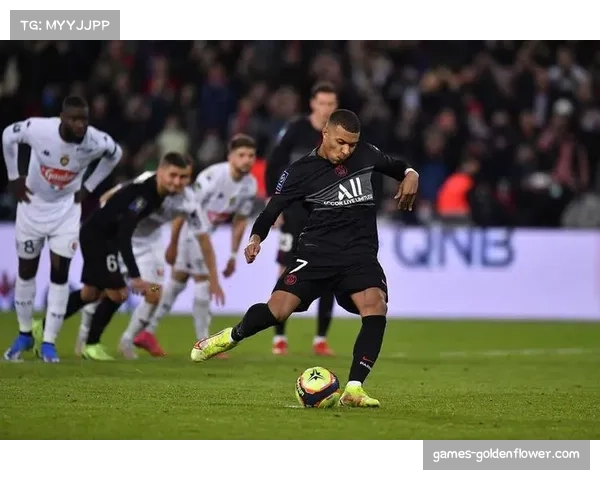 朗斯高效防反战术成登顶关键 72%反击成功率冠绝联赛